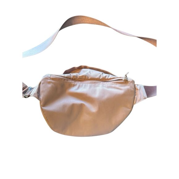 Lululemon City Adventurer Belt Bag 2.5L Crossbody Shoulder, Mauve - Picture 8 of 10